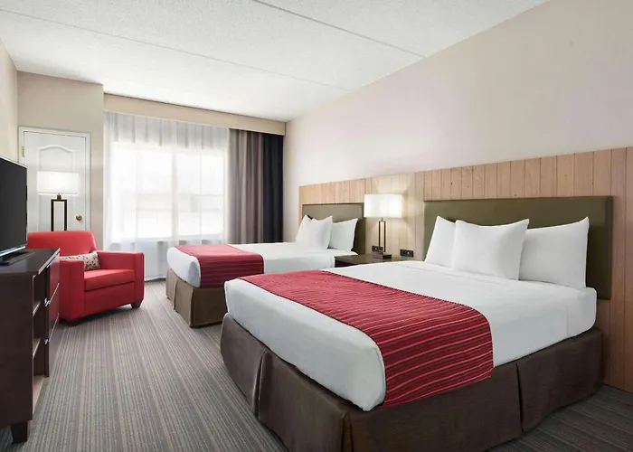 Best Canal Park Hotels in Duluth MN