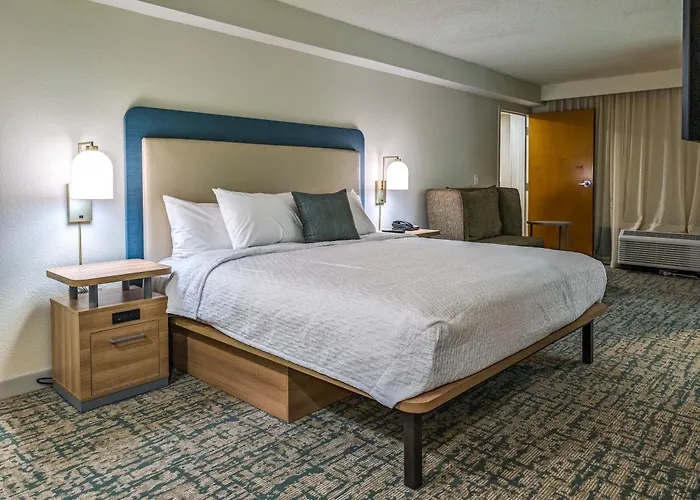 Top Hotels Near Oklahoma City Airport