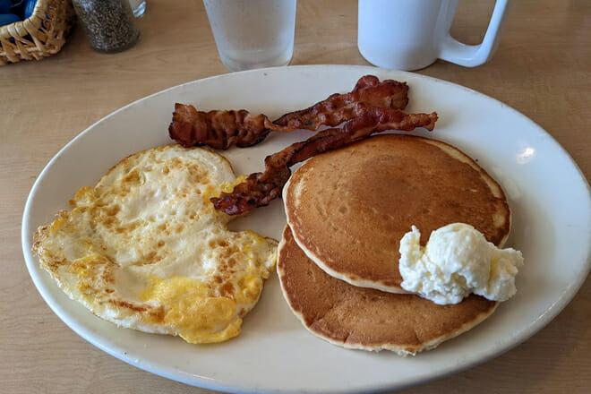 Coco's Bakery Restaurant